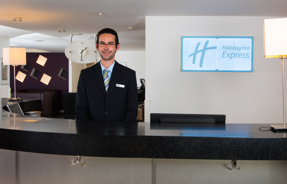 Holiday Inn Express Hemel Hempstead By Ihg Εξωτερικό φωτογραφία