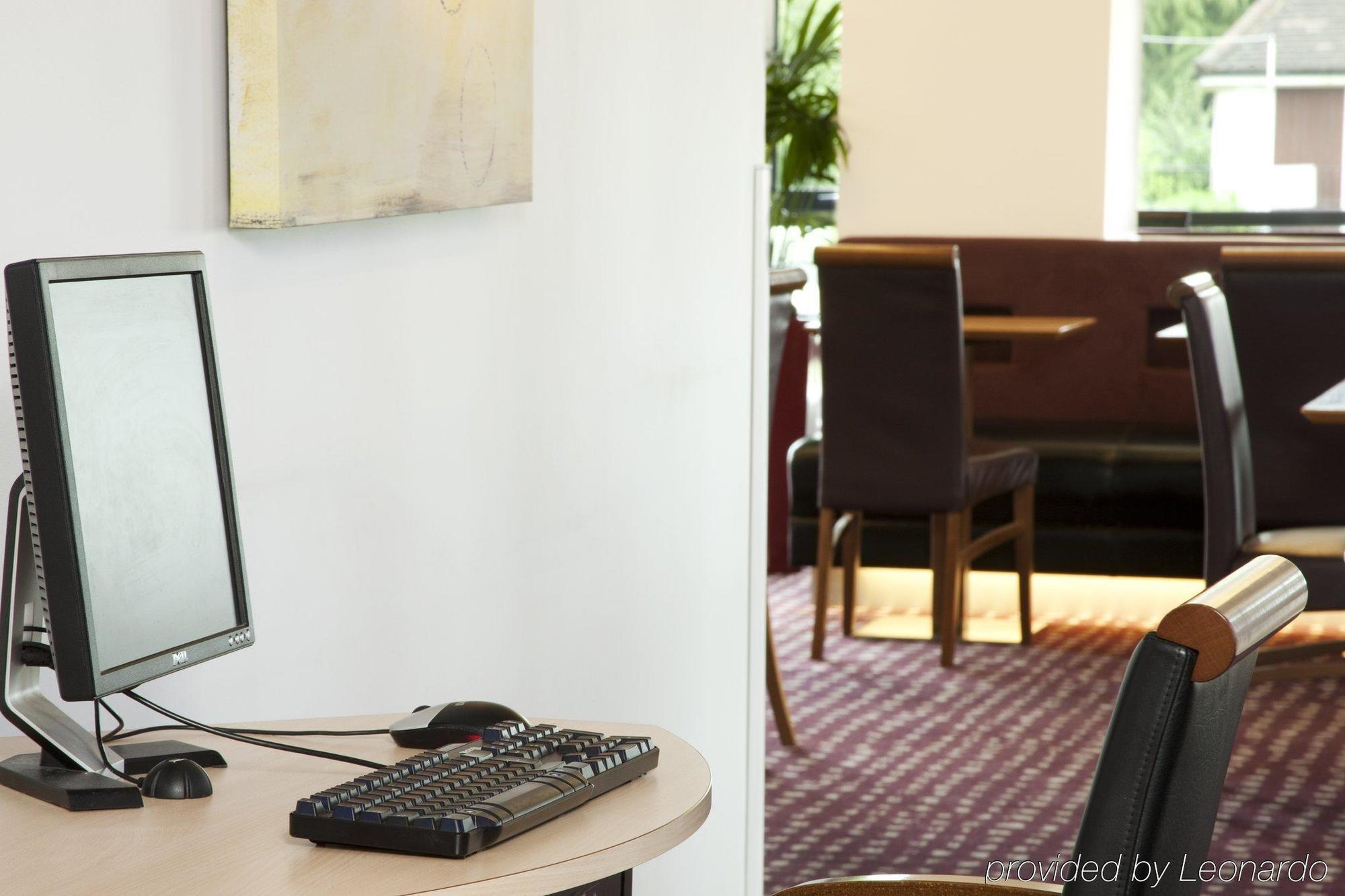 Holiday Inn Express Hemel Hempstead By Ihg Εξωτερικό φωτογραφία